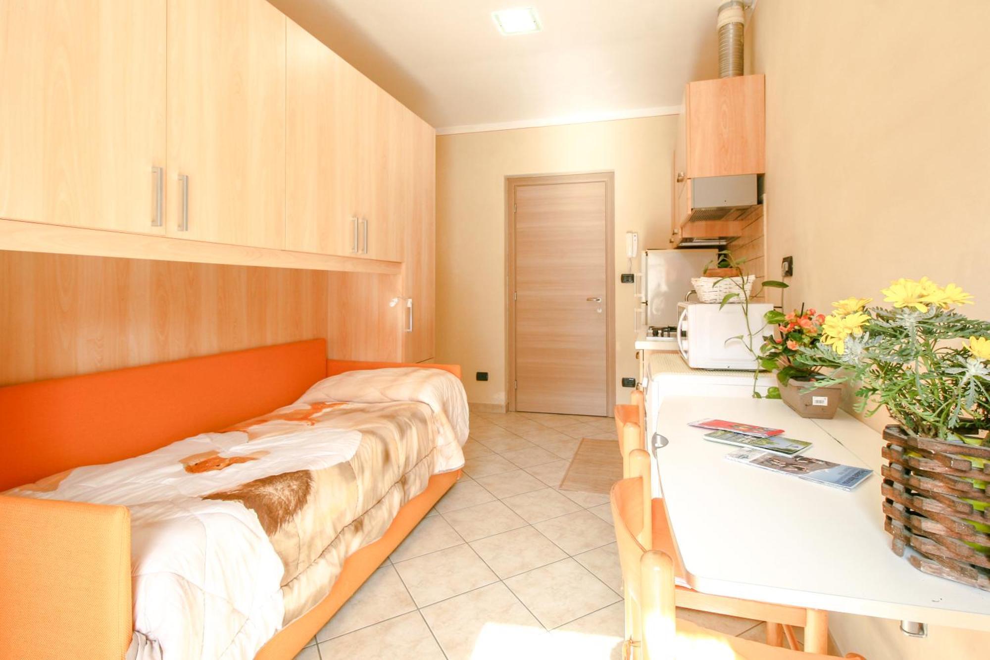 La Ghiacciaia Aparthotel Verzuolo Eksteriør bilde